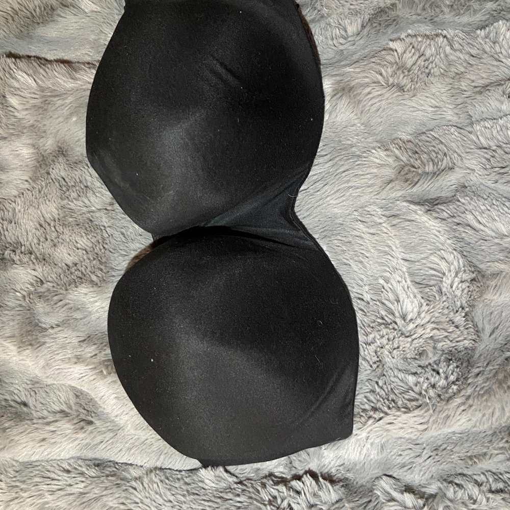 VS strapless bra